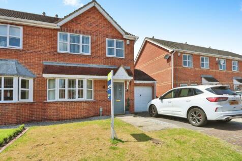 3 bedroom semi-detached house for sale