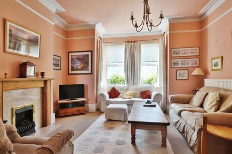 Queen Street, Withernsea, HU19 2HH 5 bed townhouse for sale