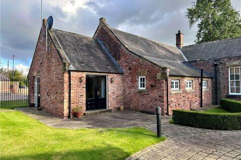 Springfield Lodge, Stokesley... 2 bed bungalow for sale