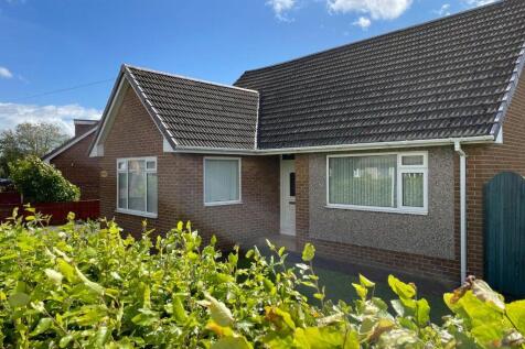 Langbaurgh Close, Great Ayton... 4 bed bungalow for sale