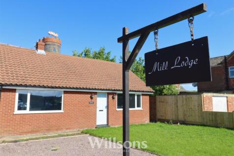 Sutton Road, Huttoft, Alford 2 bed detached bungalow for sale