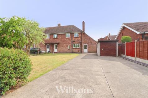 3 bedroom semi-detached house for sale