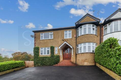 4 bedroom semi-detached house for sale