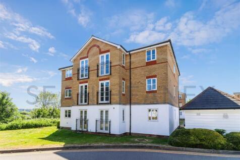Clarence Close, Barnet EN4 2 bed apartment for sale