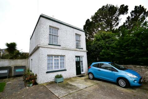 2 bedroom detached house for sale