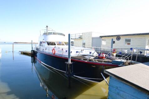 4 bedroom house boat for sale
