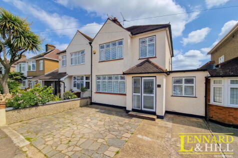 4 bedroom semi-detached house for sale