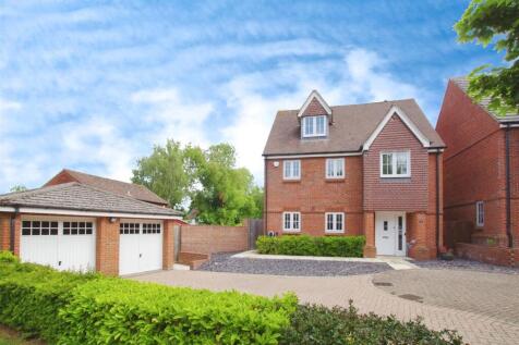Gosling Close, Swindon SN4 5 bed detached house for sale