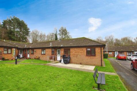 Park Springs, Swindon SN5 2 bed bungalow for sale