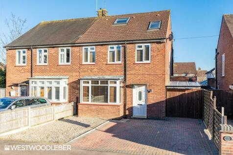 4 bedroom semi-detached house for sale