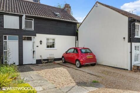 2 bedroom terraced house for sale