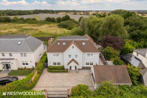 Epping CM16 5 bed detached house for sale