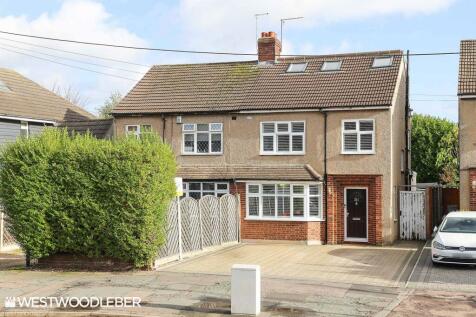 4 bedroom semi-detached house for sale