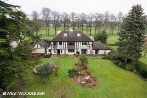 Mill Lane, Broxbourne EN10 6 bed detached house for sale