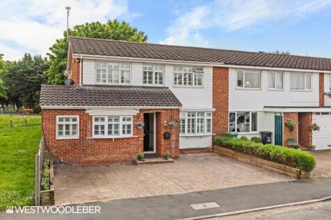 4 bedroom semi-detached house for sale