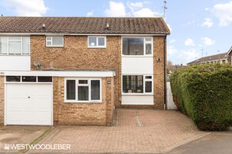 Beechfield, Hoddesdon EN11 4 bed end of terrace house for sale