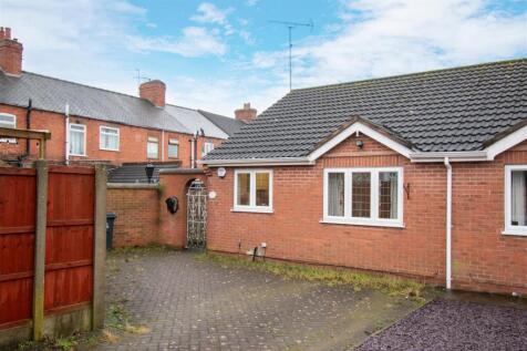 2 bedroom semi-detached bungalow for sale