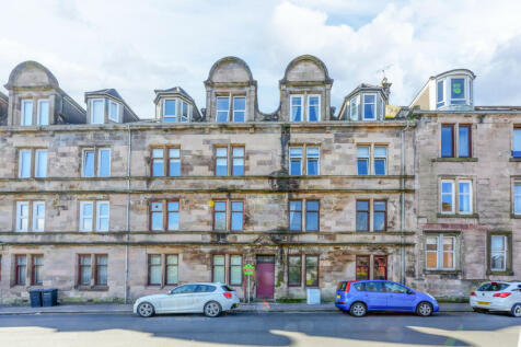 Holmscroft Street, Greenock, PA15 2 bed flat for sale