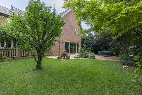 Palehouse Common, Framfield 5 bed semi