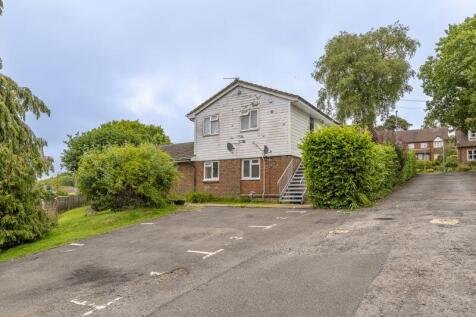 13 Streatfield Road, Heathfield Studio for sale