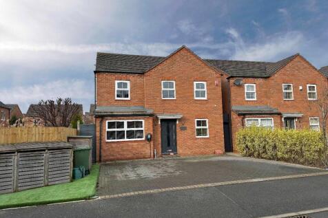 Priors Grove Close, Chase Meadow... 4 bed detached house for sale