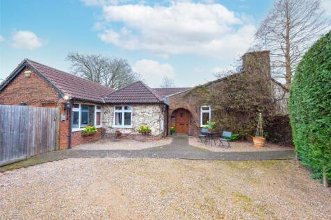 Tindal Close, Yateley GU46 3 bed bungalow for sale