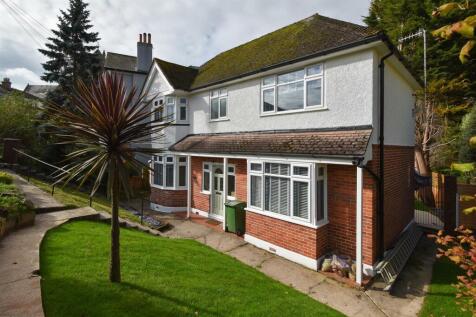 St. Helens Park Road, Hastings 3 bed detached house for sale