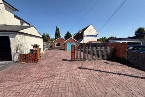 Franche Road, Kidderminster, DY11 2 bed bungalow for sale
