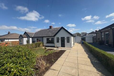 2 bedroom semi-detached bungalow for sale