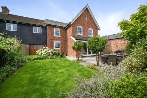 Saunders Field, Dedham, Colchester... 4 bed semi