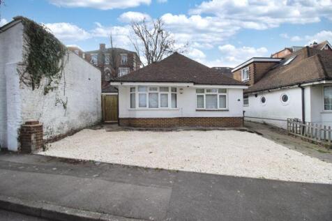 Osborne Road South, Southampton SO17 3 bed bungalow for sale