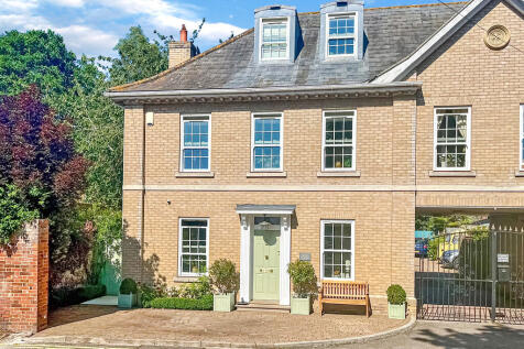 School Street, Ipswich IP6 3 bed townhouse for sale