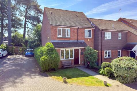 1 bedroom end of terrace house for sale