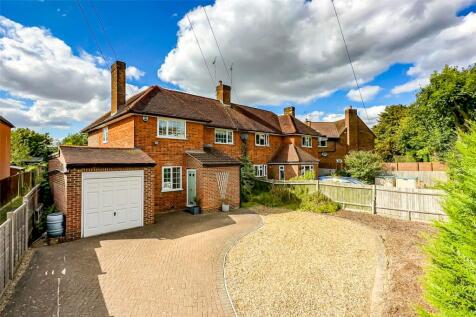 4 bedroom semi-detached house for sale