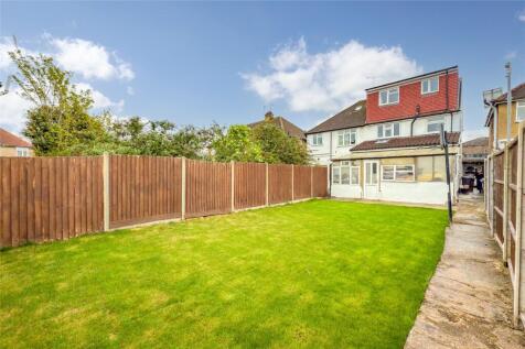 5 bedroom semi-detached house for sale