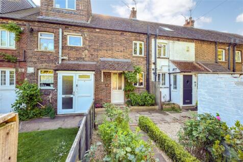 Chiswell Green Lane, Chiswell Green... 2 bed terraced house for sale