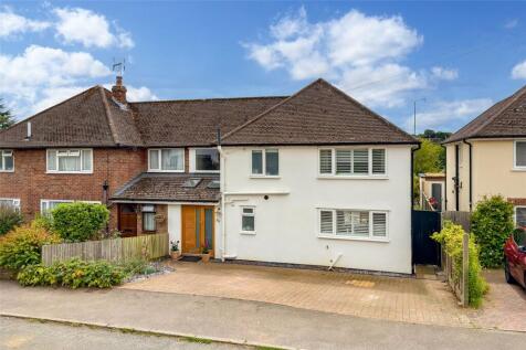 4 bedroom semi-detached house for sale