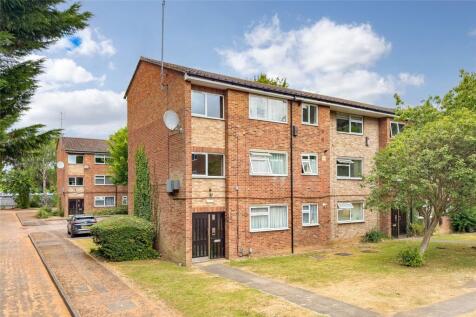 Aysgarth Close, Harpenden... 2 bed apartment for sale