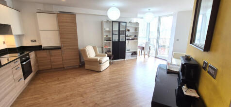 1 bedroom flat for sale