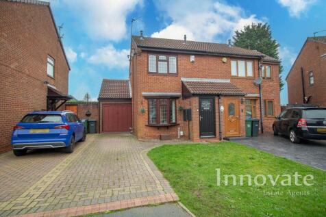 2 bedroom semi-detached house for sale