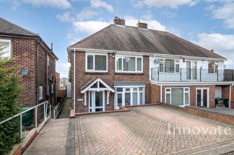 3 bedroom semi-detached house for sale