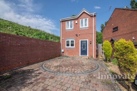 2 bedroom detached house for sale