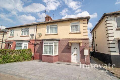 3 bedroom semi-detached house for sale