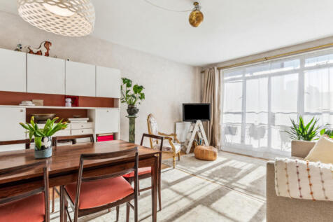 Southampton Row, London, WC1B 2 bed flat for sale