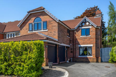 Nevern Close, Heaton, Bolton, BL1 5 bed detached house for sale