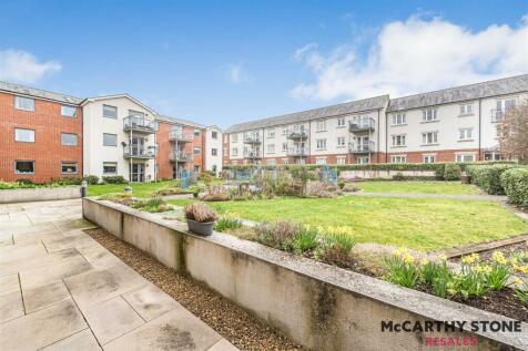 Lady Susan Court, New Road, Basingstoke 2 bed apartment for sale