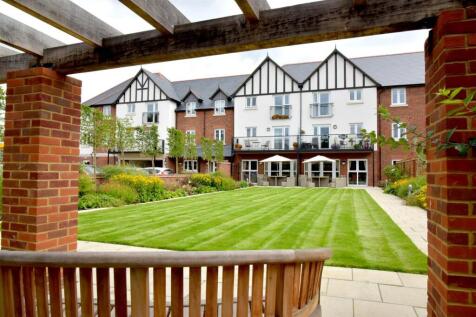 Marlow Road, Bourne End 2 bed apartment for sale