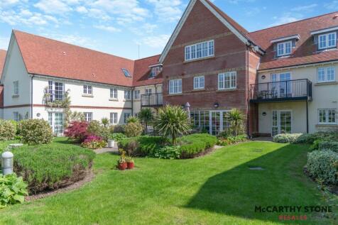 Cornmantle Court, Parsonage Barn... 2 bed apartment for sale