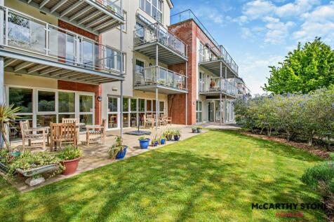 Ellisfields Court, Mount Street, Taunton 1 bed apartment for sale