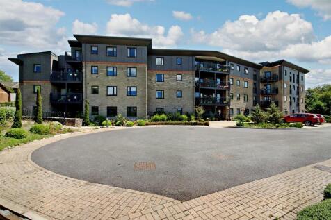 Magpie Court, High Street, Hanham... 2 bed apartment for sale